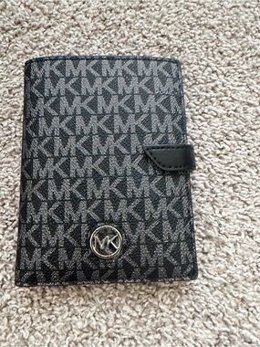 Michael Kors Black Leather Bifold Card Wallet